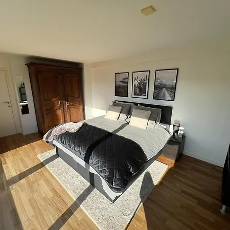 Spacious With Sauna, Cleaning Included Сasa de vacaciones *
