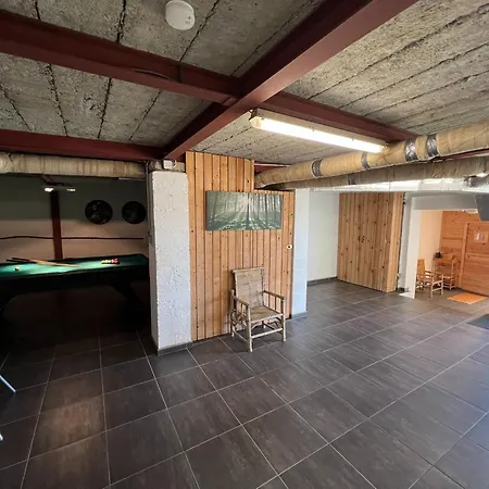 Spacious With Sauna, Cleaning Included Сasa de vacaciones Érezée